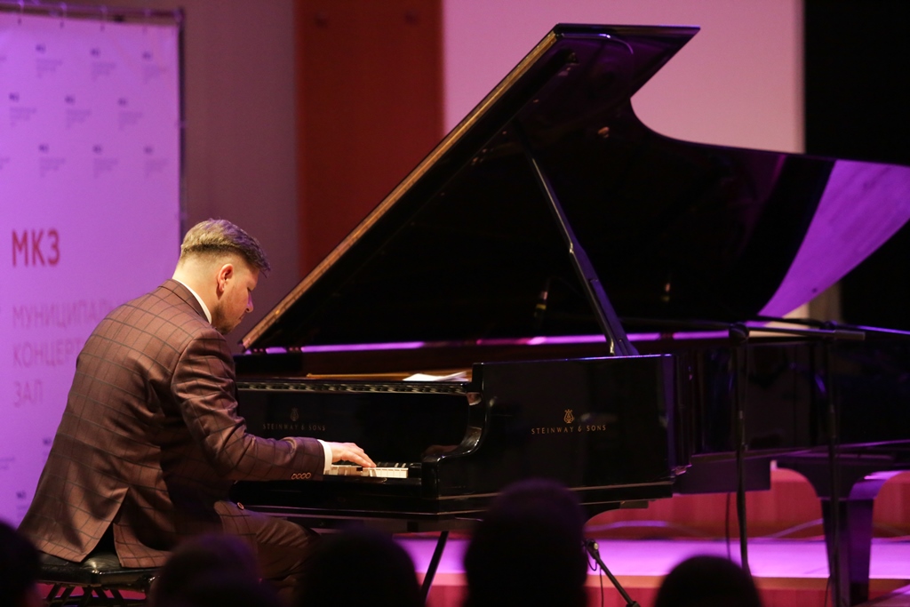 Новогодний джаз с Ильёй Филипповым