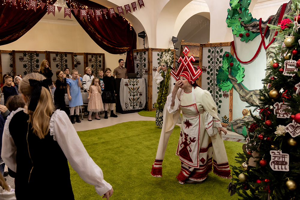 СЕМЕЙНАЯ ЁЛКА  МОЛОДЁЖНОГО ТЕАТРА «Загадка волшебной мельницы Сампо»