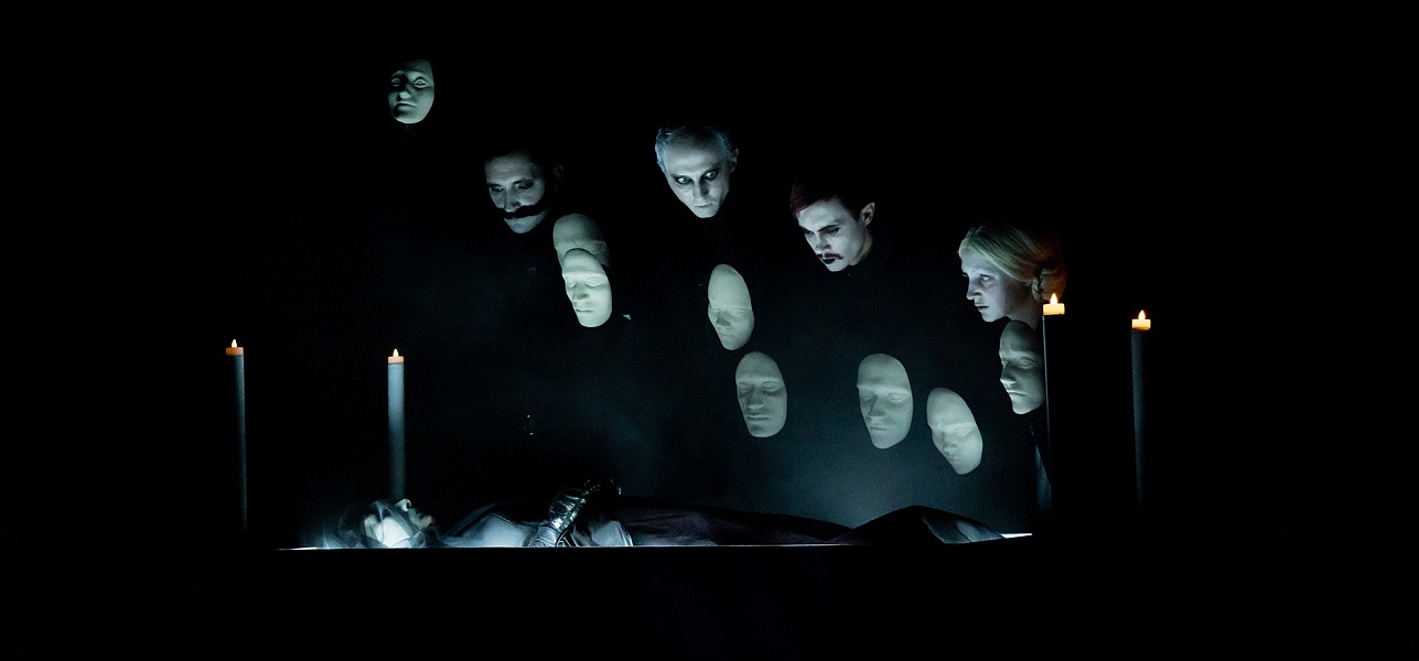 Тройка, семёрка… Дама? 