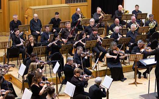 Концерт Кубанского симфонического оркестра в честь юбилея Нины Магдалиц