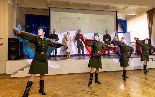 "Во славу русского солдата". Музыкально-театрализованное представление. Место проведения: МАОУ гимназия №87, ул. Бульварное кольцо, 9                                                    