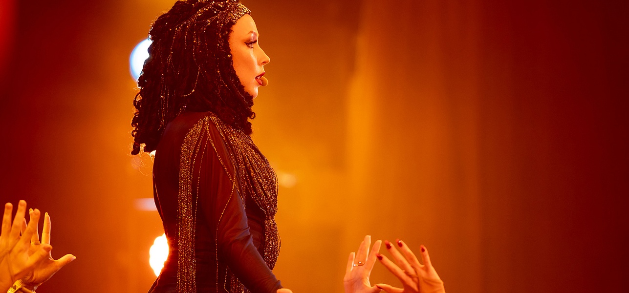 Трудная дорога шоу