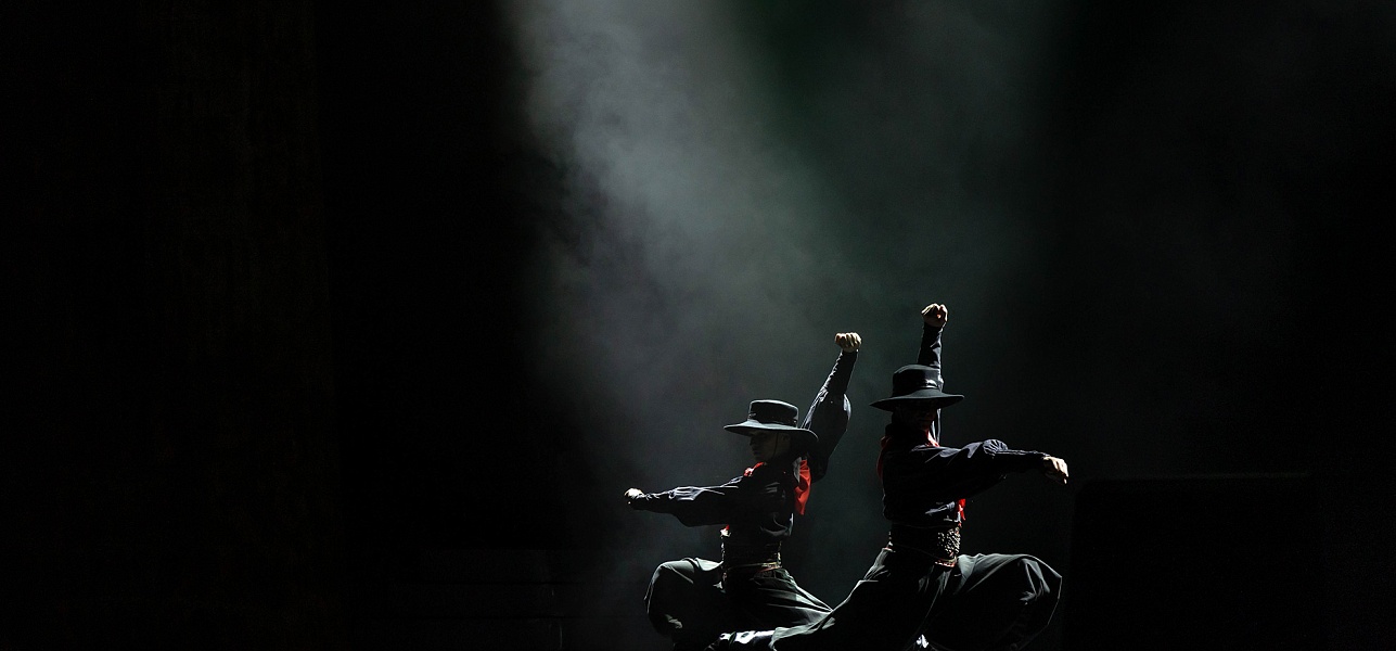 Трудная дорога шоу