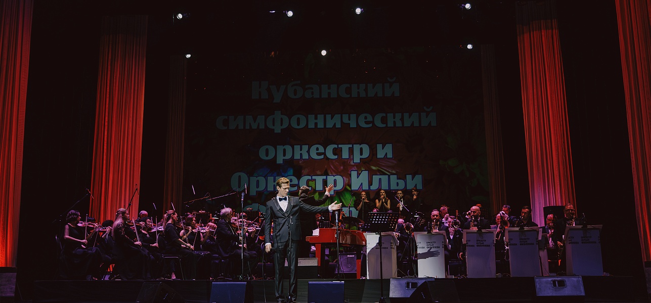 Белеет парус