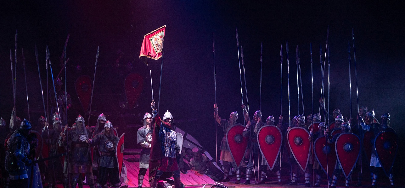 Крымская весна: симфония мужества и любви