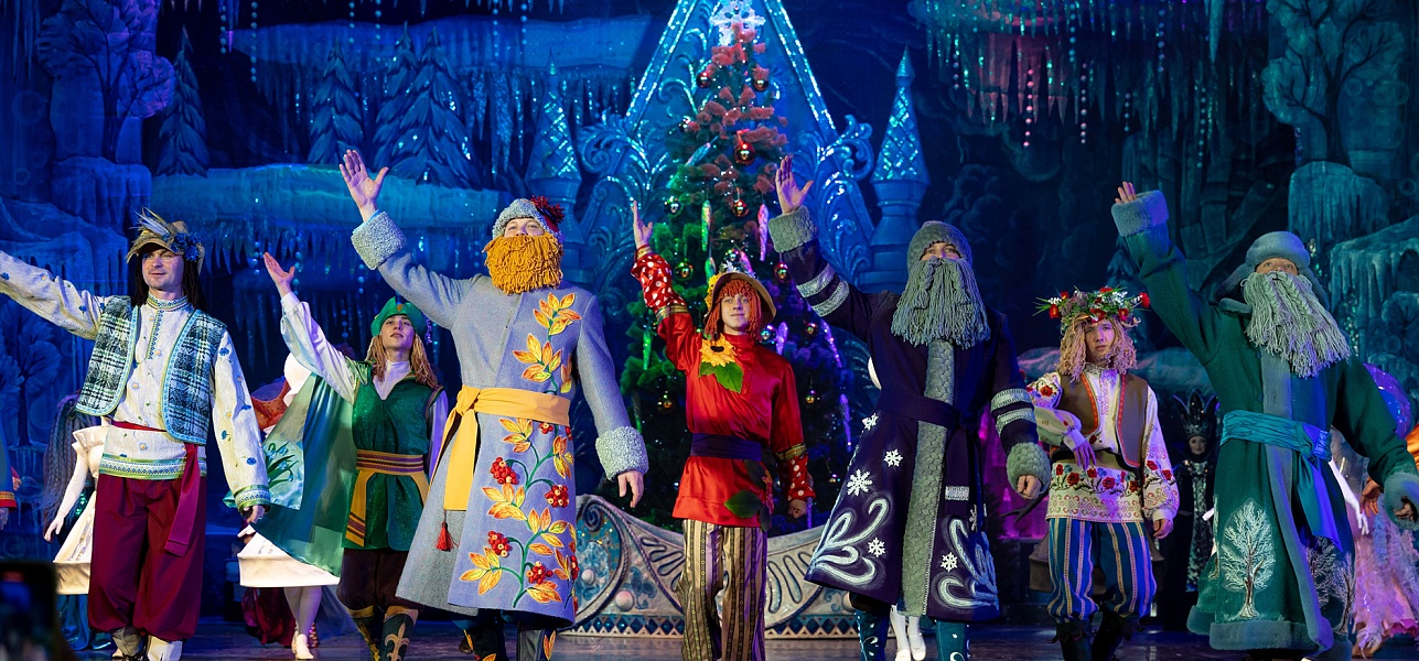 Как Иван да Алёнка за сказкой ходили