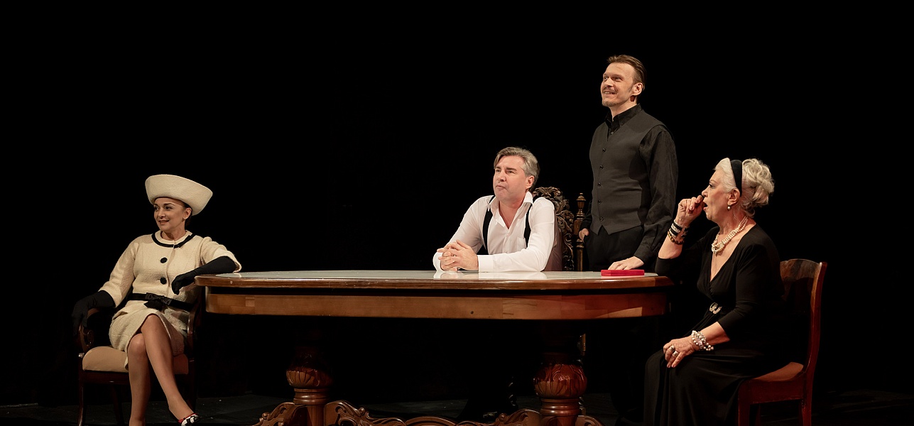 Зрители в поисках автора