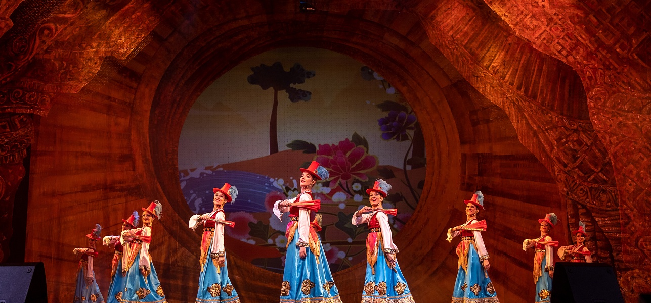 Круглый, как солнце, юбилей