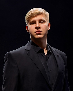 Михаил  Нежинский