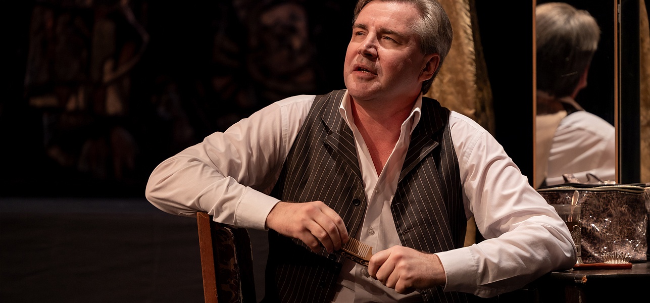 Зрители в поисках автора