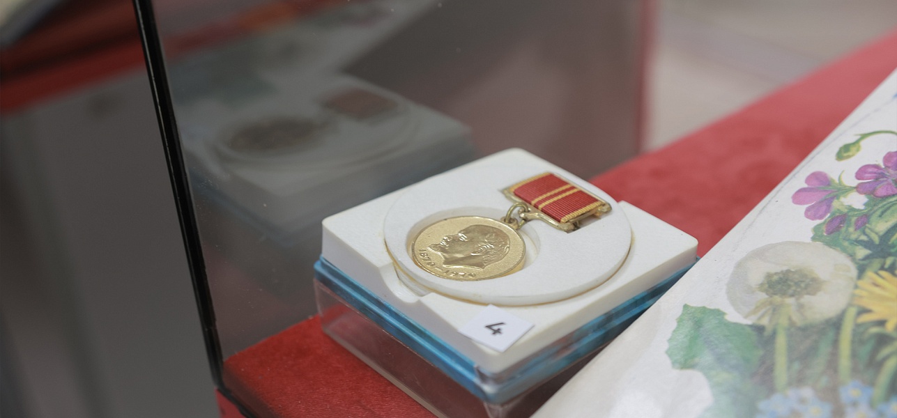 Жизнь в нотах и документах