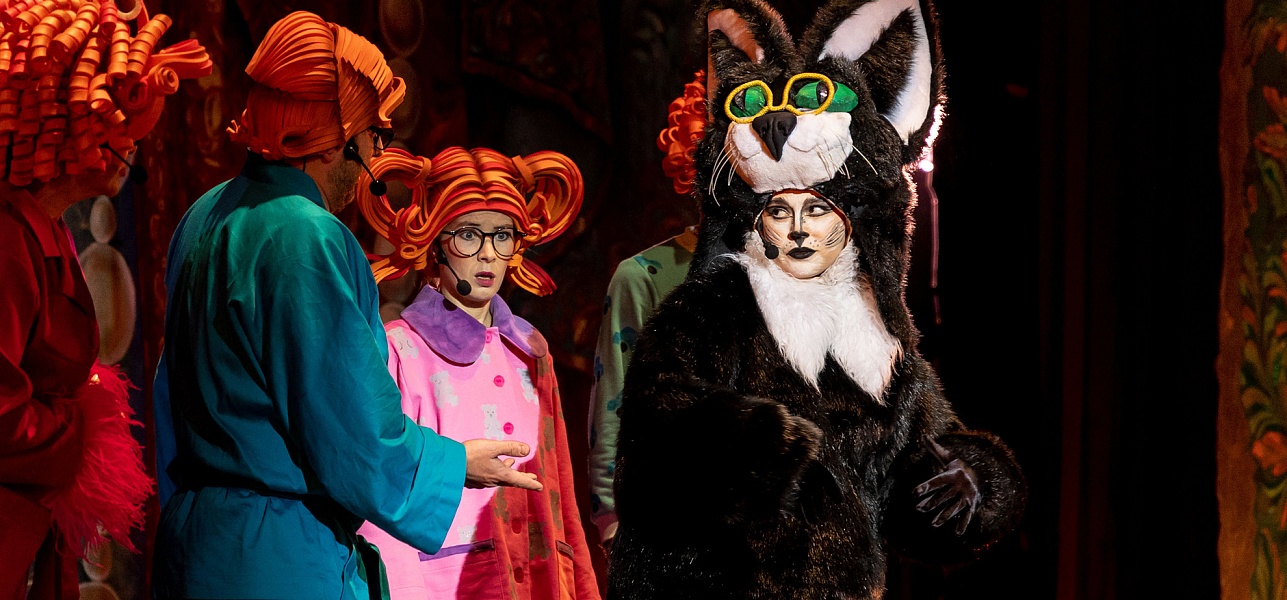 Как Иван да Алёнка за сказкой ходили