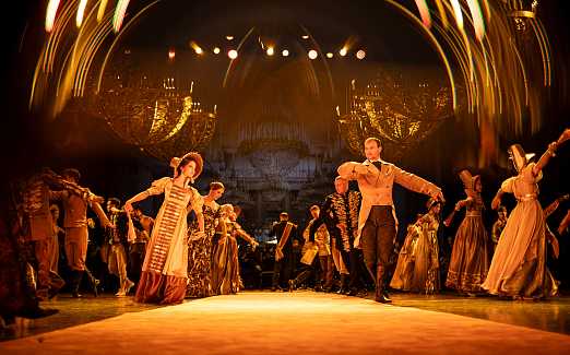 Первый бал Наташи Ростовой