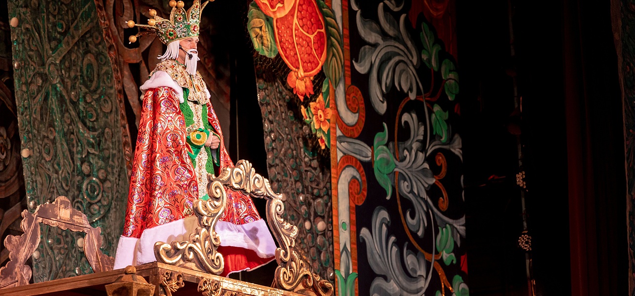 Как Иван да Алёнка за сказкой ходили