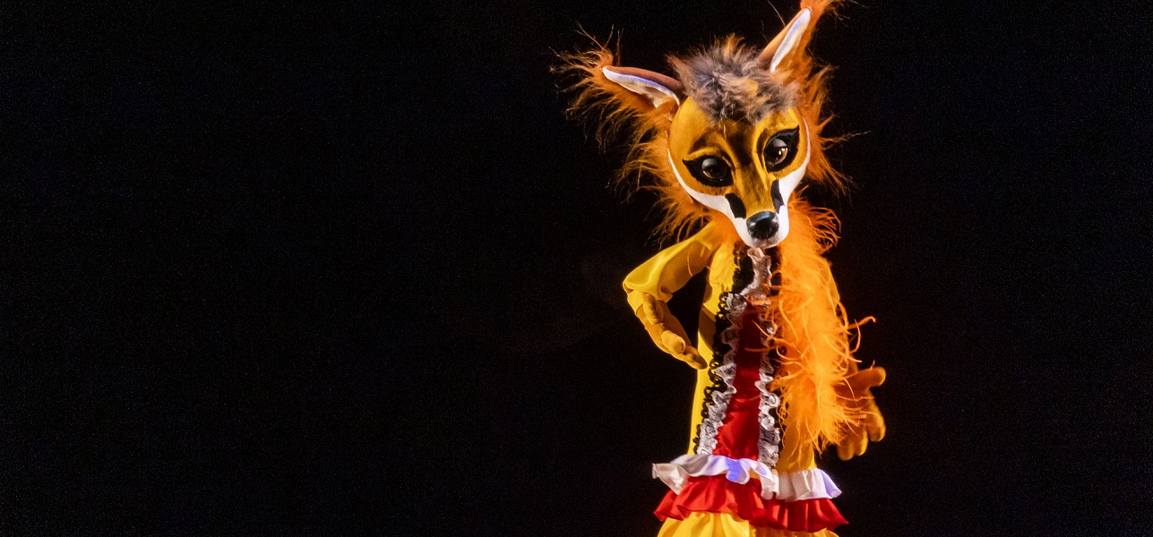 С праздником, дорогие женщины!