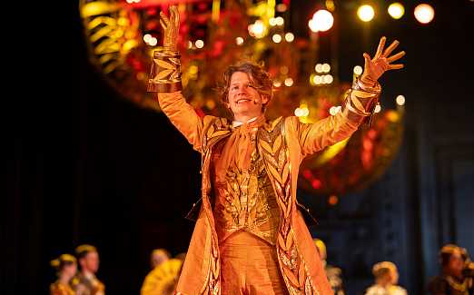 Первый бал Наташи Ростовой