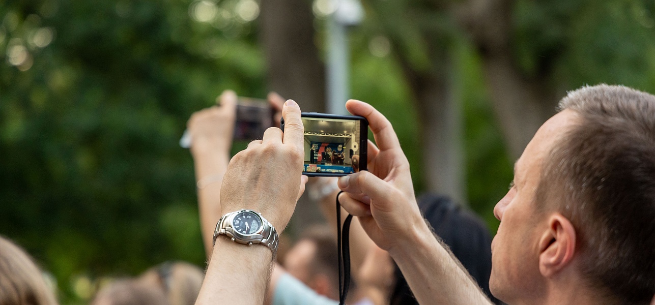 Нескучные лекции летним вечером