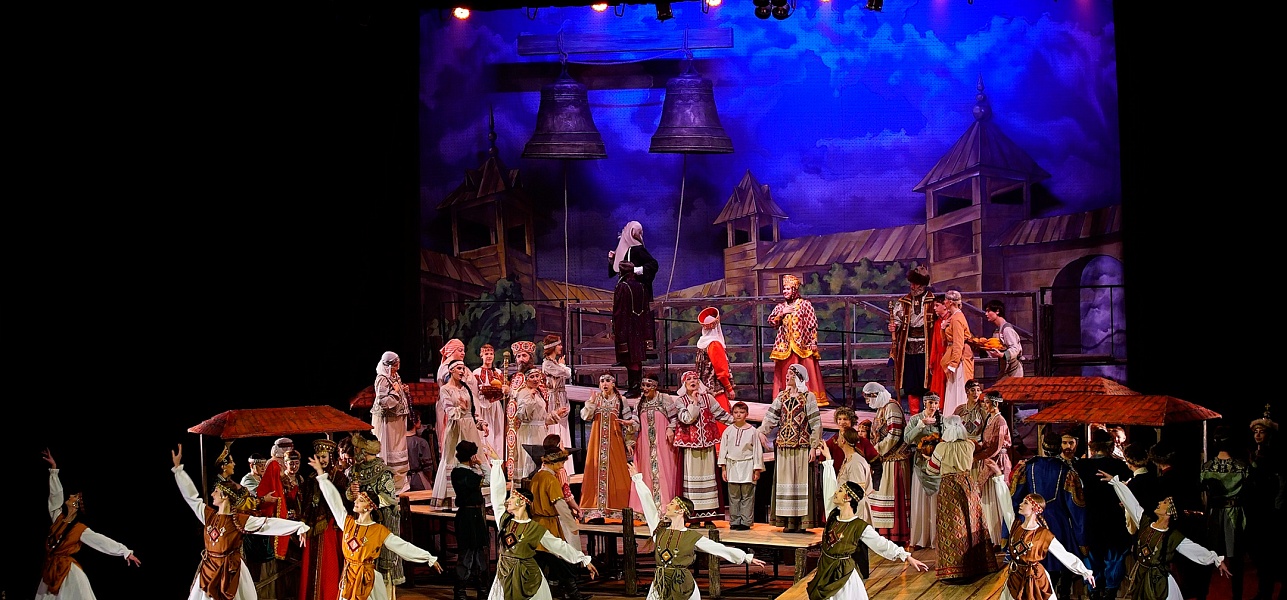 Крымская весна: симфония мужества и любви