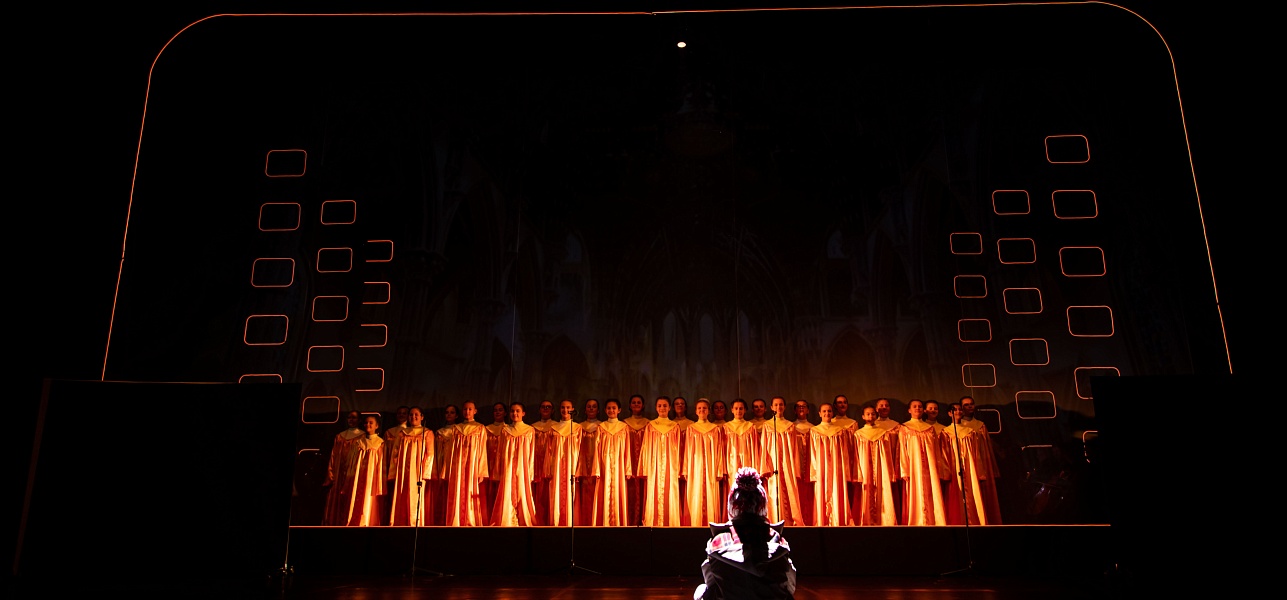 Привычное слово – аншлаг