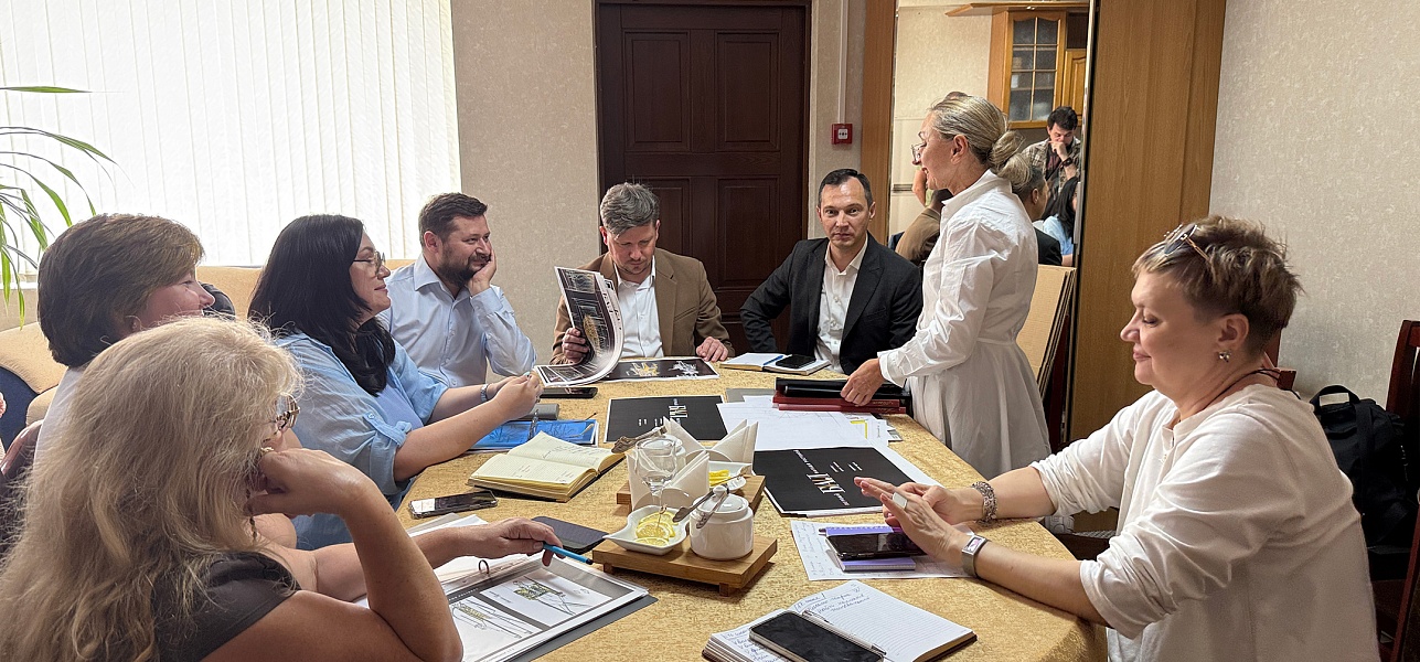 Мы приглашаем вас на бал!