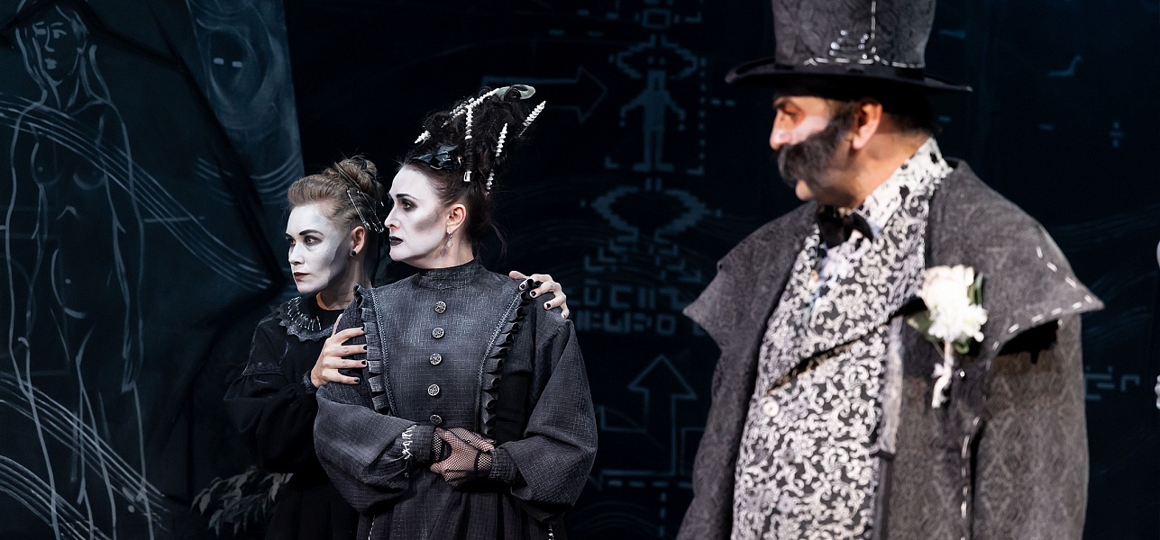 Который тут идиот? В очередь!