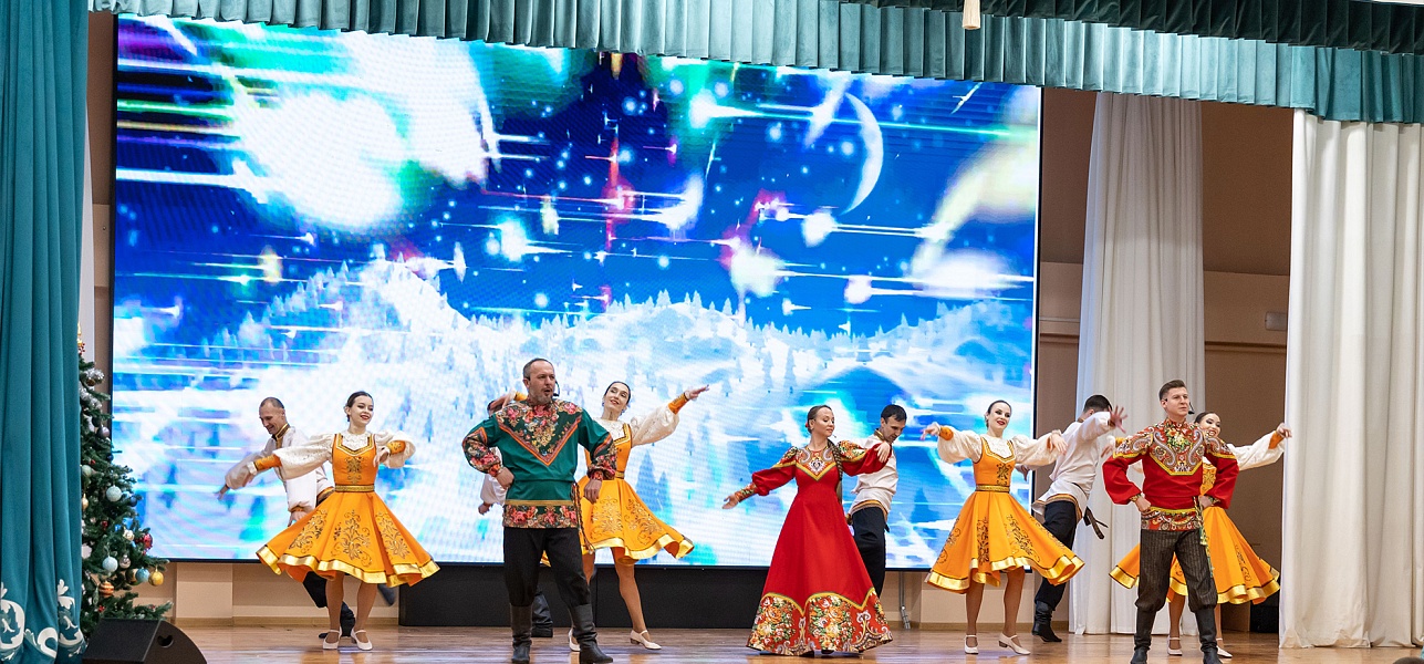 Как на праздник муженёк жене чудо приволок