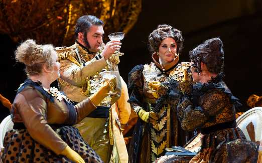 Первый бал Наташи Ростовой