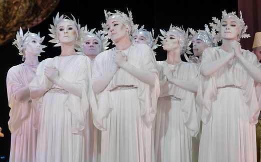 Первый бал Наташи Ростовой