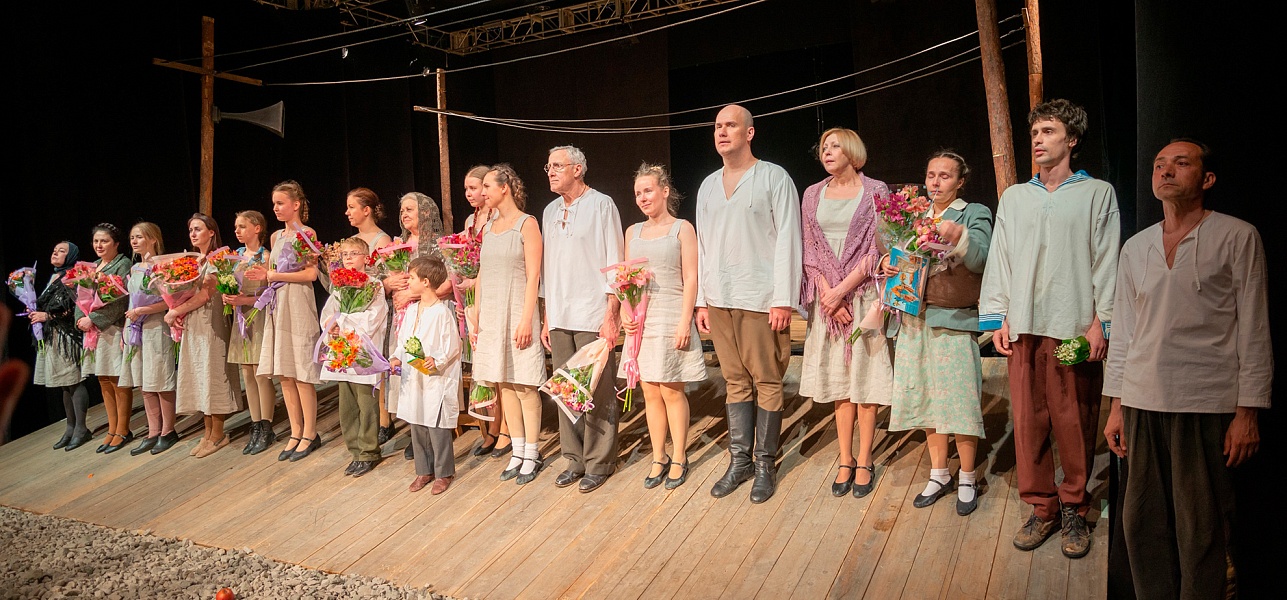 Два спектакля о войне