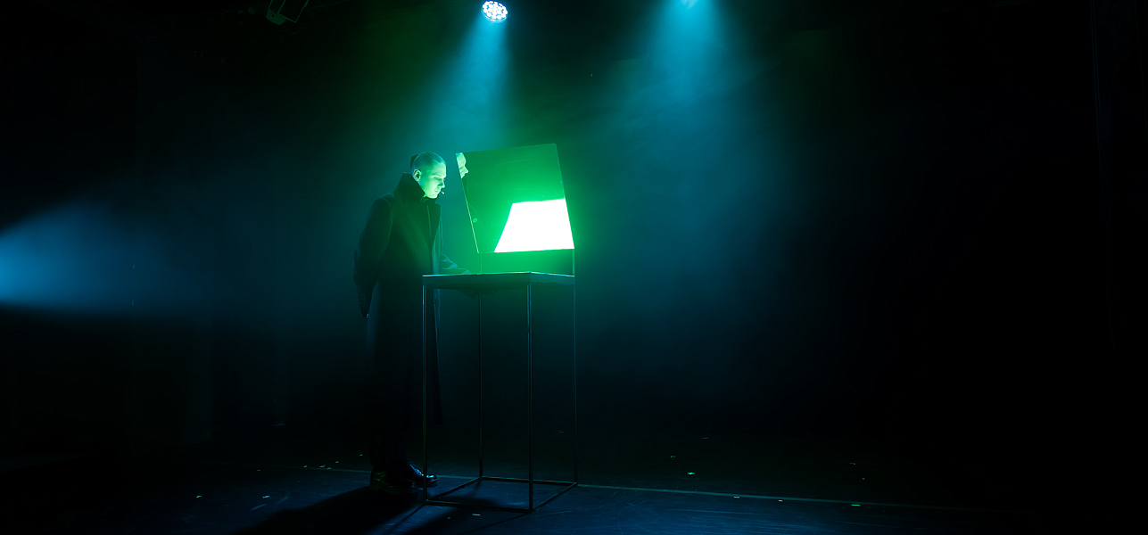 Чёрные призраки, белые ночи 