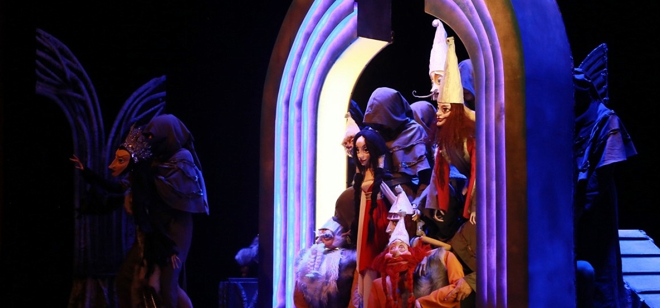 Дорогие зрители!