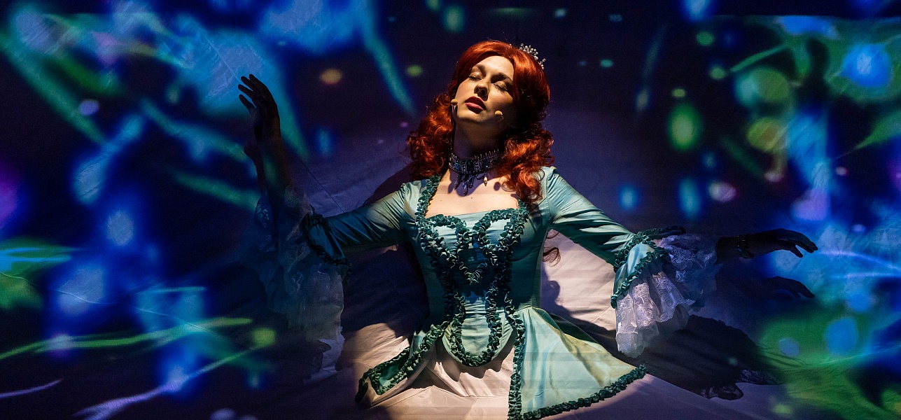 Привычное слово – аншлаг