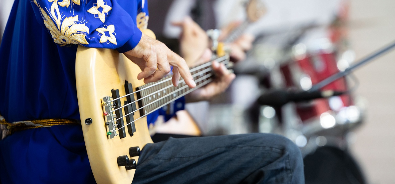 Три струны и луч заката