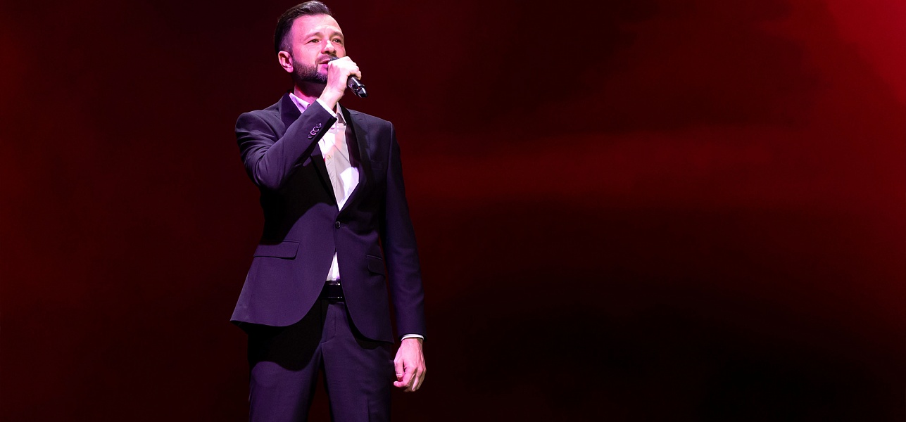 Жаждем шоу!