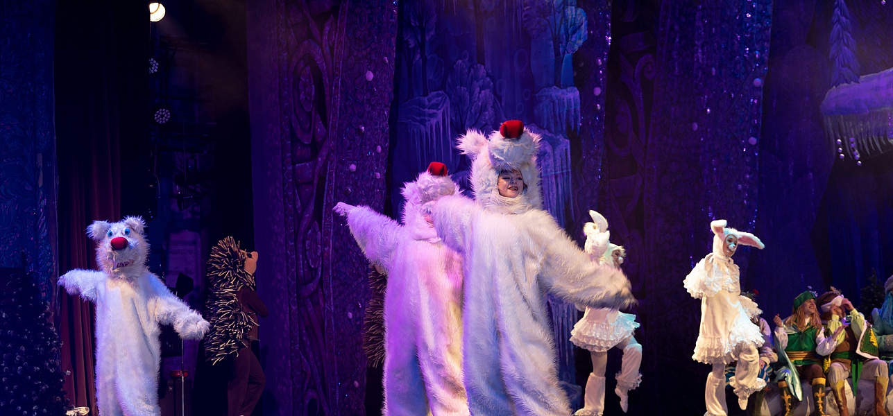 Как Иван да Алёнка за сказкой ходили