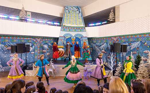 Новогодние приключения для самых маленьких