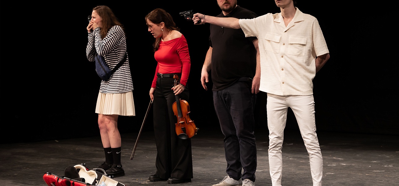 Кто тут Макбет в «Вишнёвом саде»?