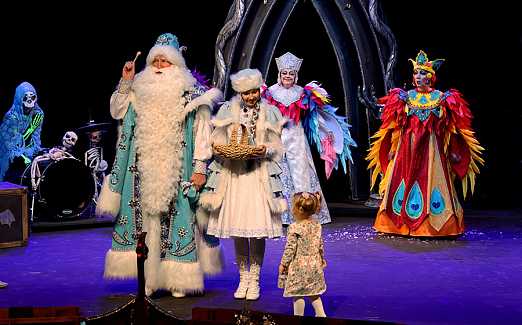 СЕМЕЙНАЯ ЁЛКА  МОЛОДЁЖНОГО ТЕАТРА «Как Садко за снегом ходил»