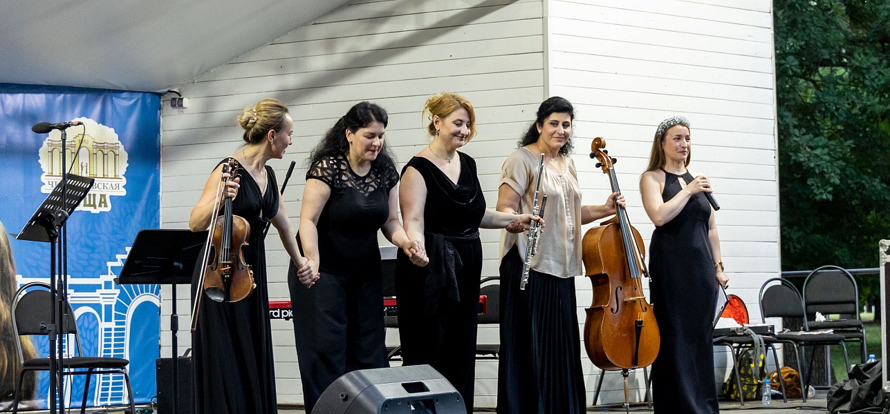 Нескучные лекции летним вечером