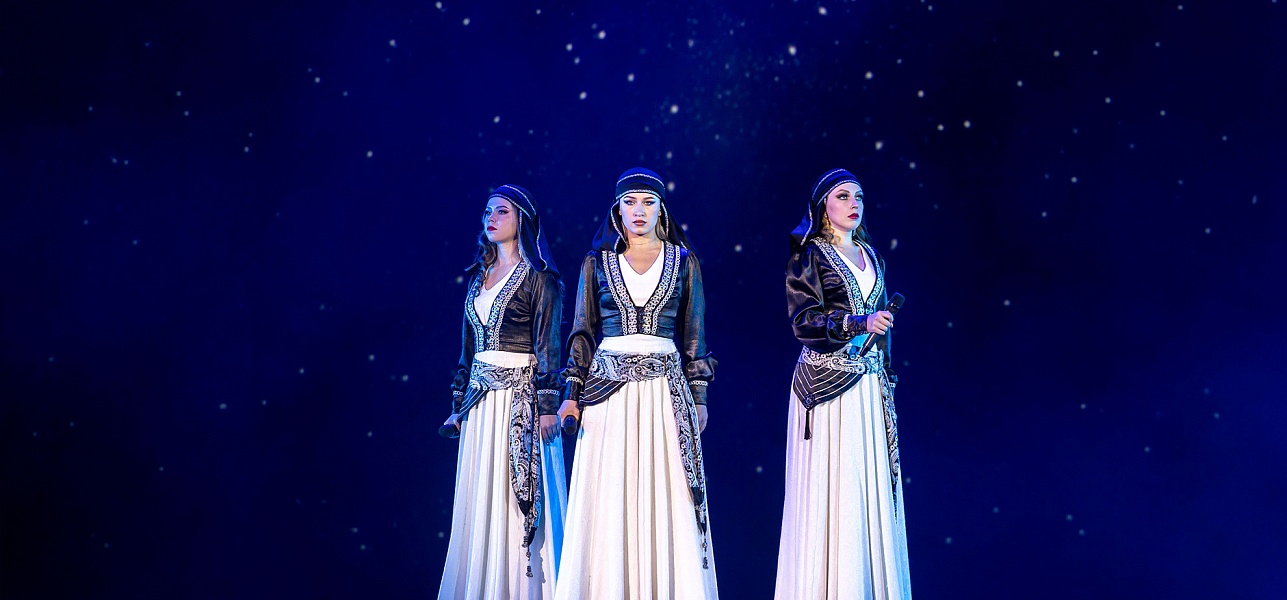 Жаждем шоу!