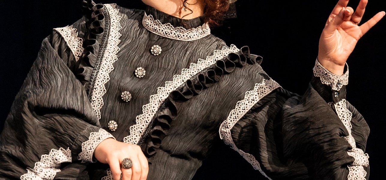 Который тут идиот? В очередь!