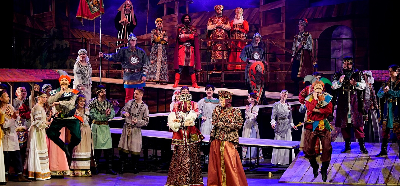 Крымская весна: симфония мужества и любви