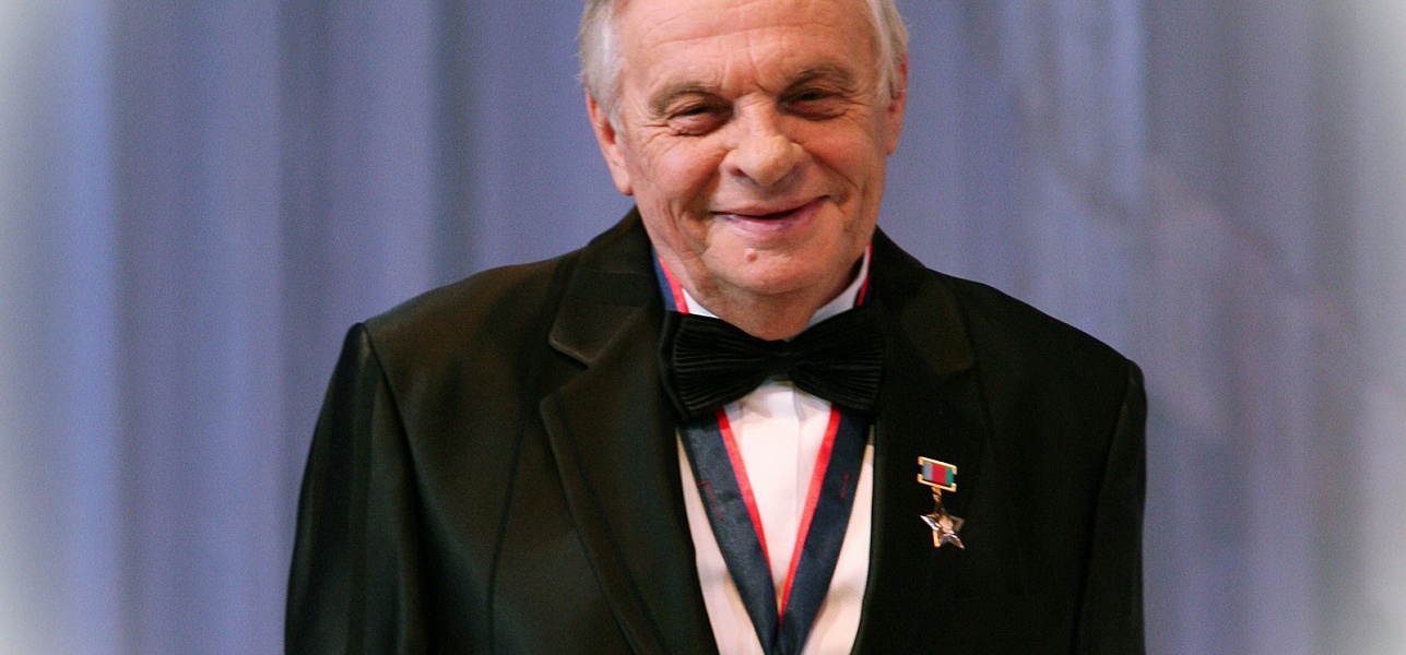 Леонард Гатов