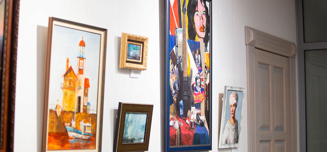 И без солнца ярко