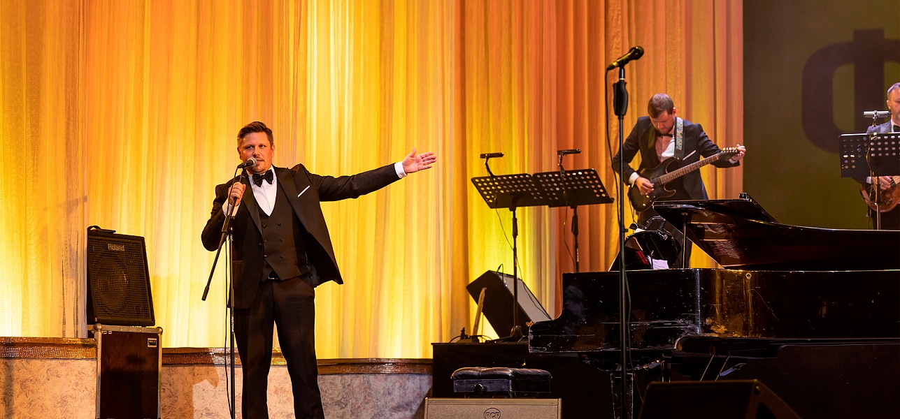 Фиеста ритмов и карнавал мелодий!  