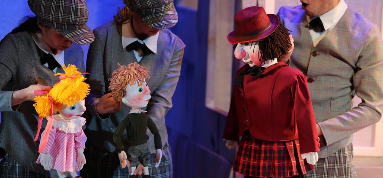 Полетаем на зонтике? 