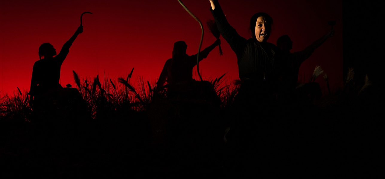 Два спектакля о войне