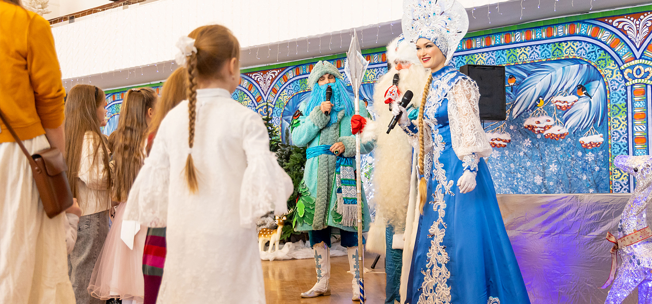 И много-много радости детишкам принесла!