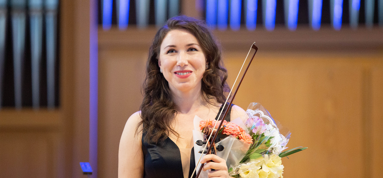 16 струн на четверых