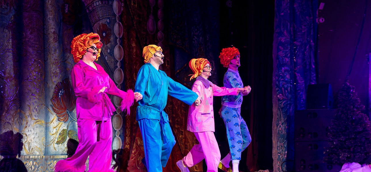 Как Иван да Алёнка за сказкой ходили